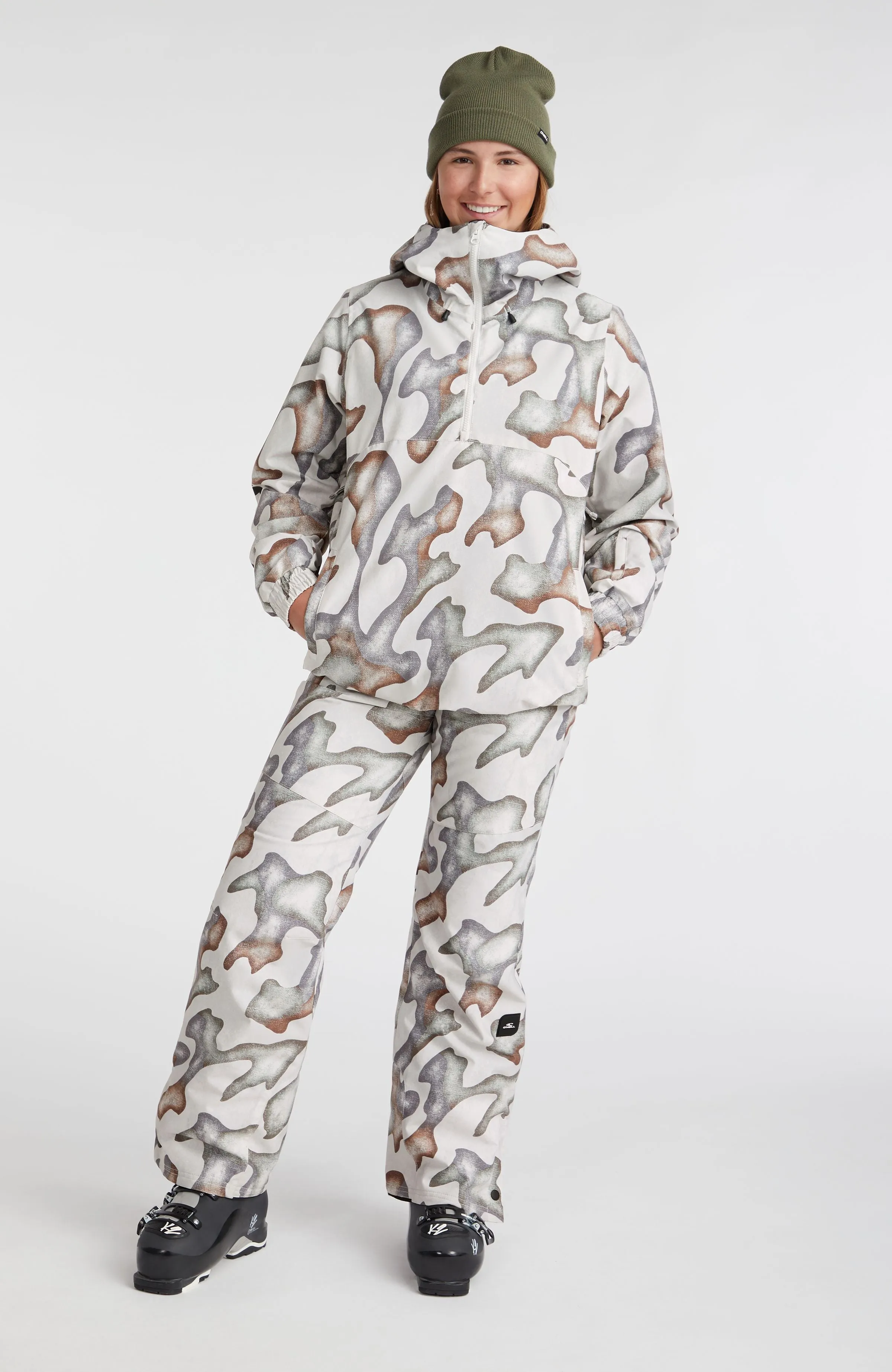 Star Printed Snow Pants | Hiker Camo