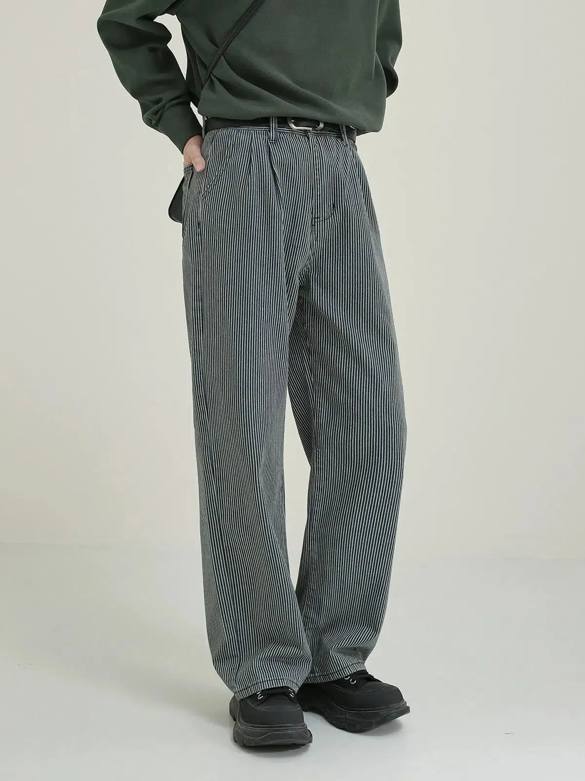 Zhou Relaxed Fit Striped Pants